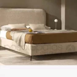 Cama mostrada en la exposición de mobiliario en Medina del Campo