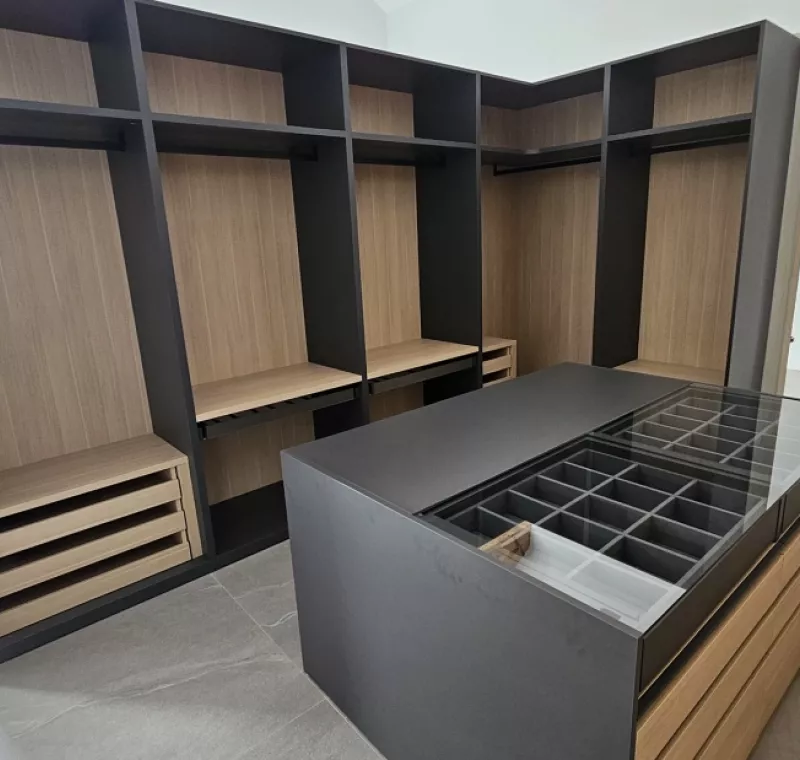 Vestidor a medida con isla